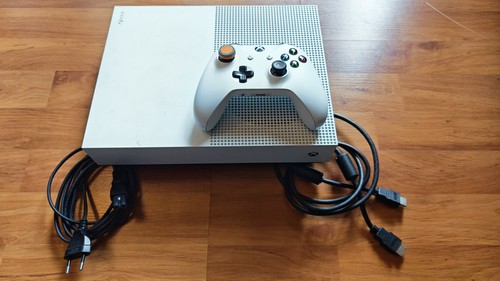 Microsoft xbox one - s, console